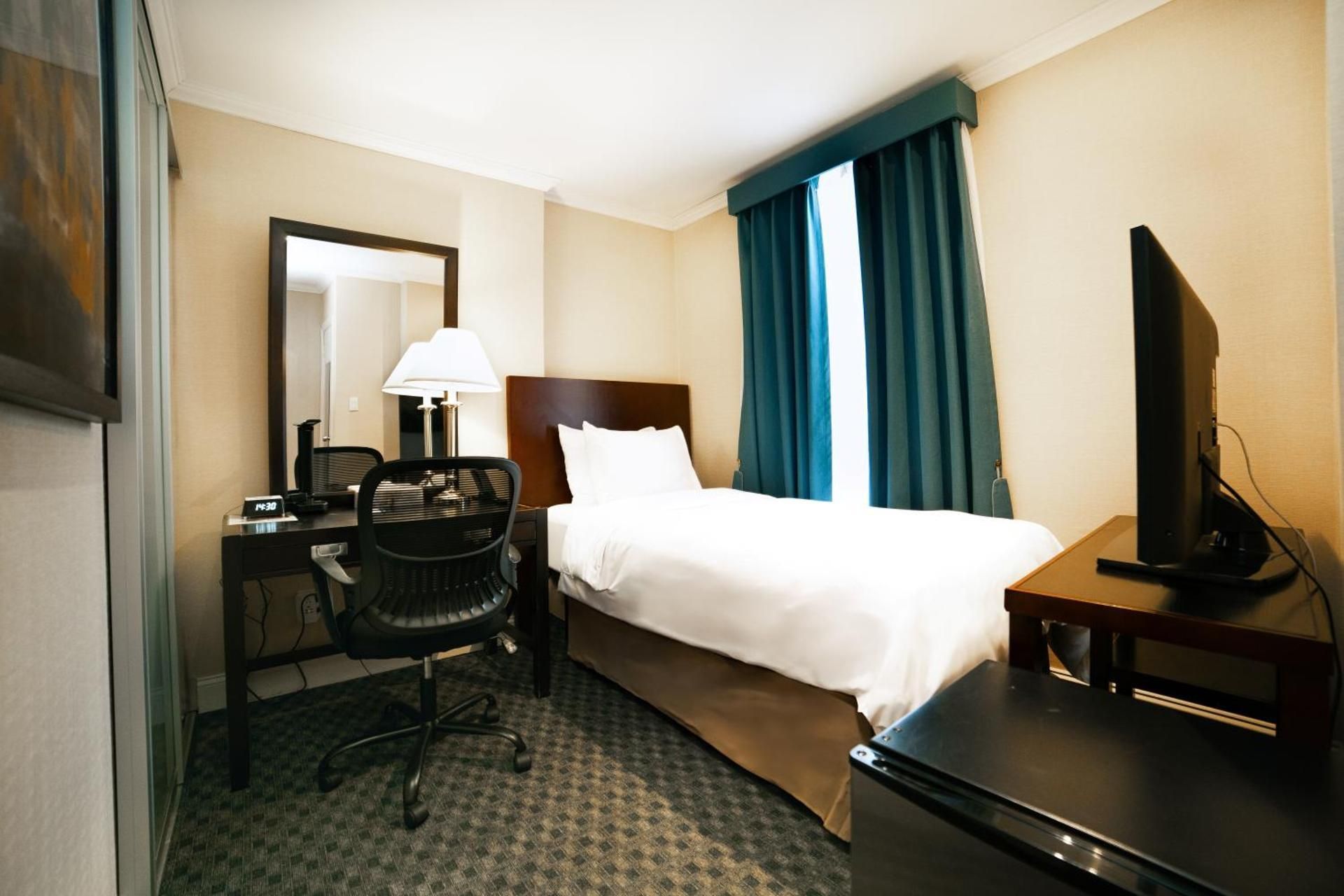 1 Single Bed