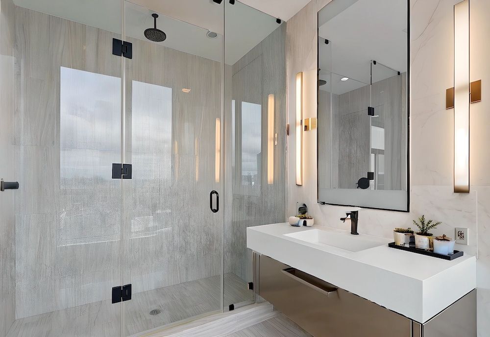 Luxury Condo, City View