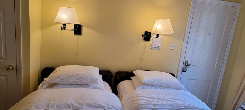Tabor Room