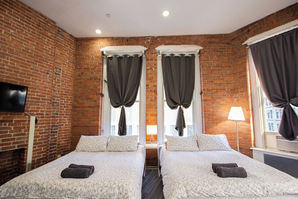 Charming Studio #15