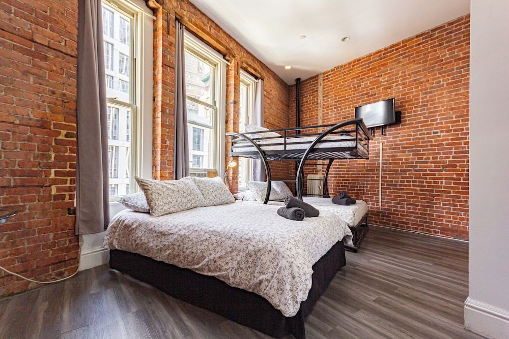 Standard Studio #10