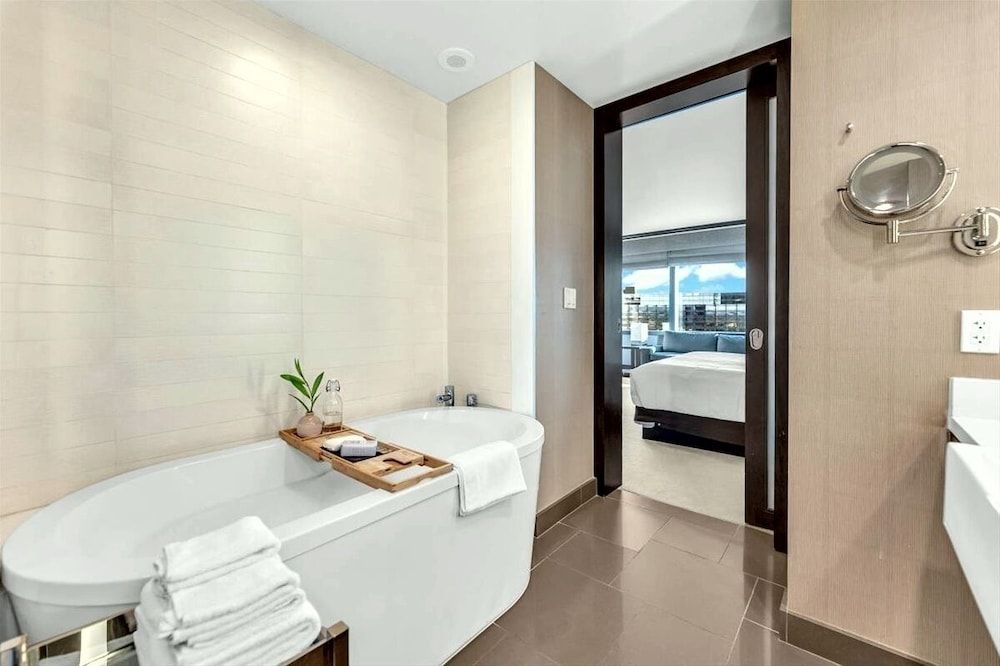 Gorgeous Suites Vdara Deluxe Studio Suite 8