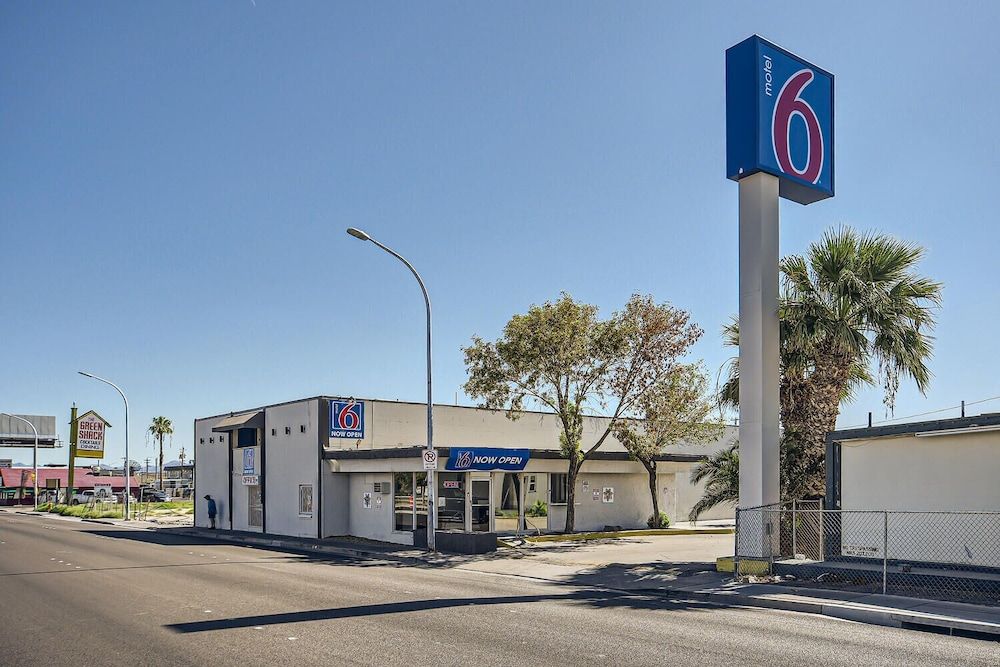 Motel 6 Las Vegas, Nv – Downtown Fremont St
