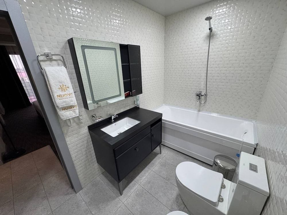 Nuovo Boutique Hotel Comfort Suite, 1 King Bed, Balcony 5