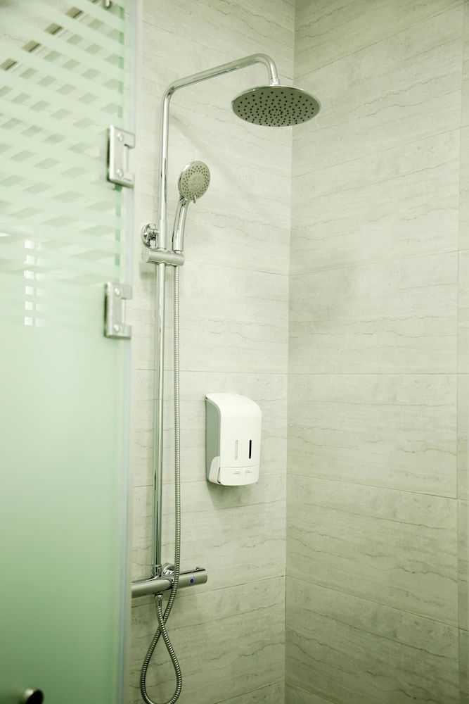 Parklane Hotel Standard Double or Twin Room, Non Smoking, City View 6