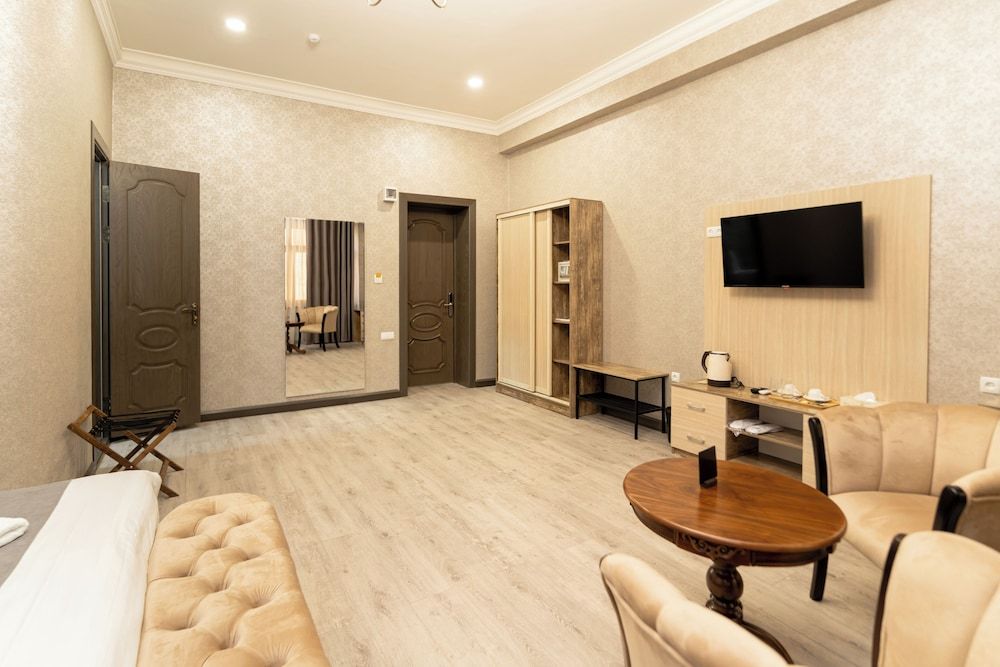 The Heritage Tashkent Hotel Suite 8