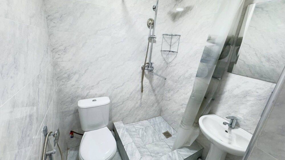 Parvona Hostel Economy Room, 2 Twin Beds, Non Smoking, Lanai 3