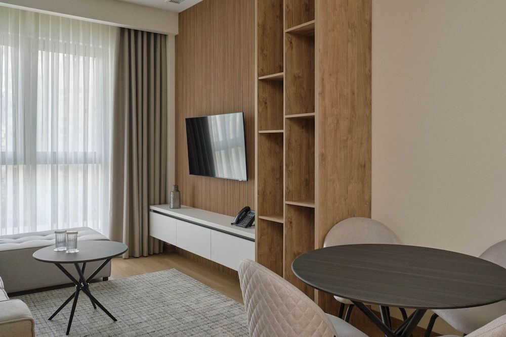 STYLO Residences & Suites One Bedroom Deluxe Apartment 12