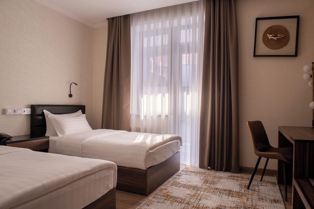 Silk Road Premium Hotel