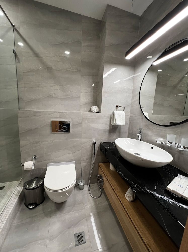 King Plaza Hotel Standard Double Room 8