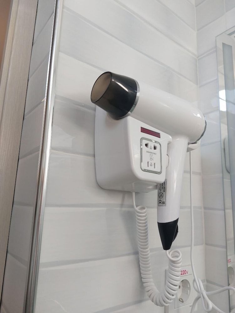 BARHAT HOTEL Family Quadruple Room 11