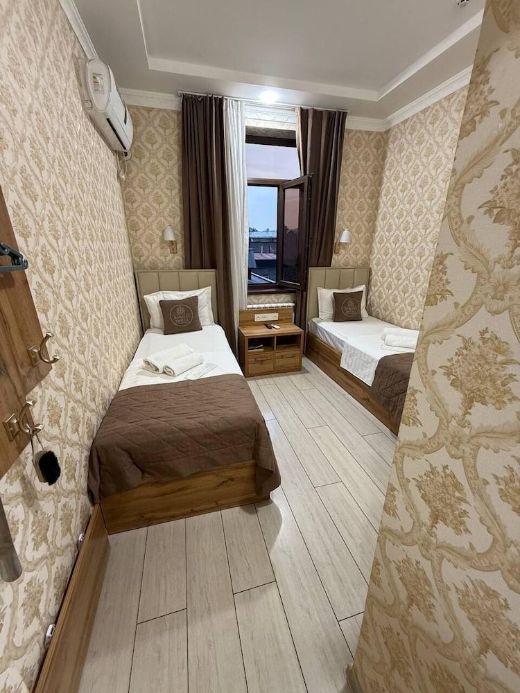 BARHAT HOTEL Basic Twin Room 10