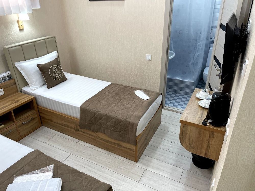 BARHAT HOTEL Basic Twin Room 7