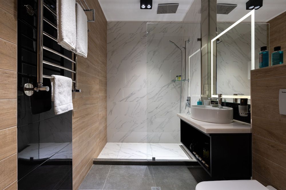 Europe Hotel City Twin Room 4