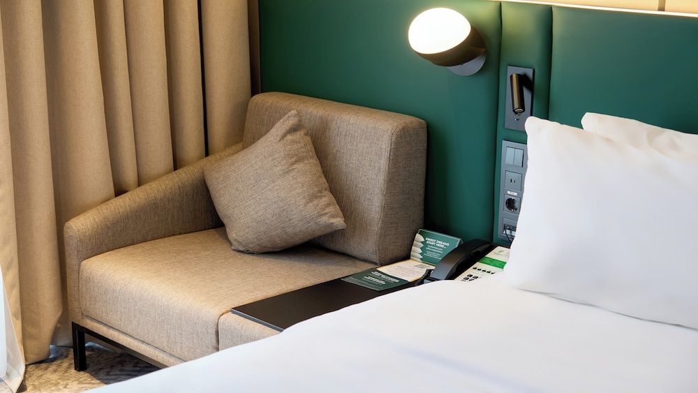 Holiday Inn Tashkent City by IHG Standard Room, 2 Twin Beds, Courtyard View 7