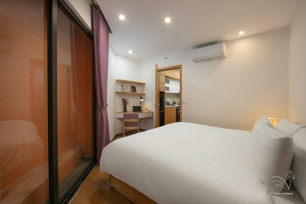Deluxe Double Room, 1 King Bed, Balcony, Garden Area