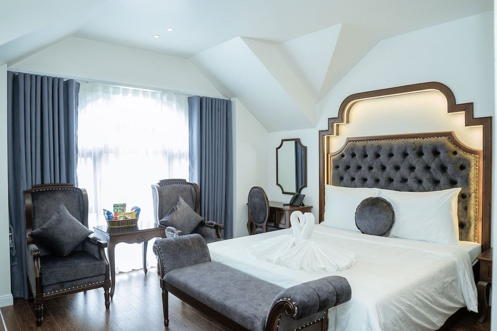 Royal Duong Noi Hotel Standard Room 5