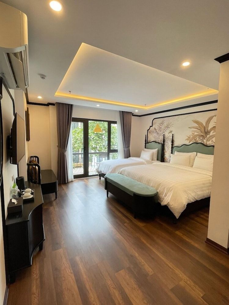 Aquarius Premium Hotel