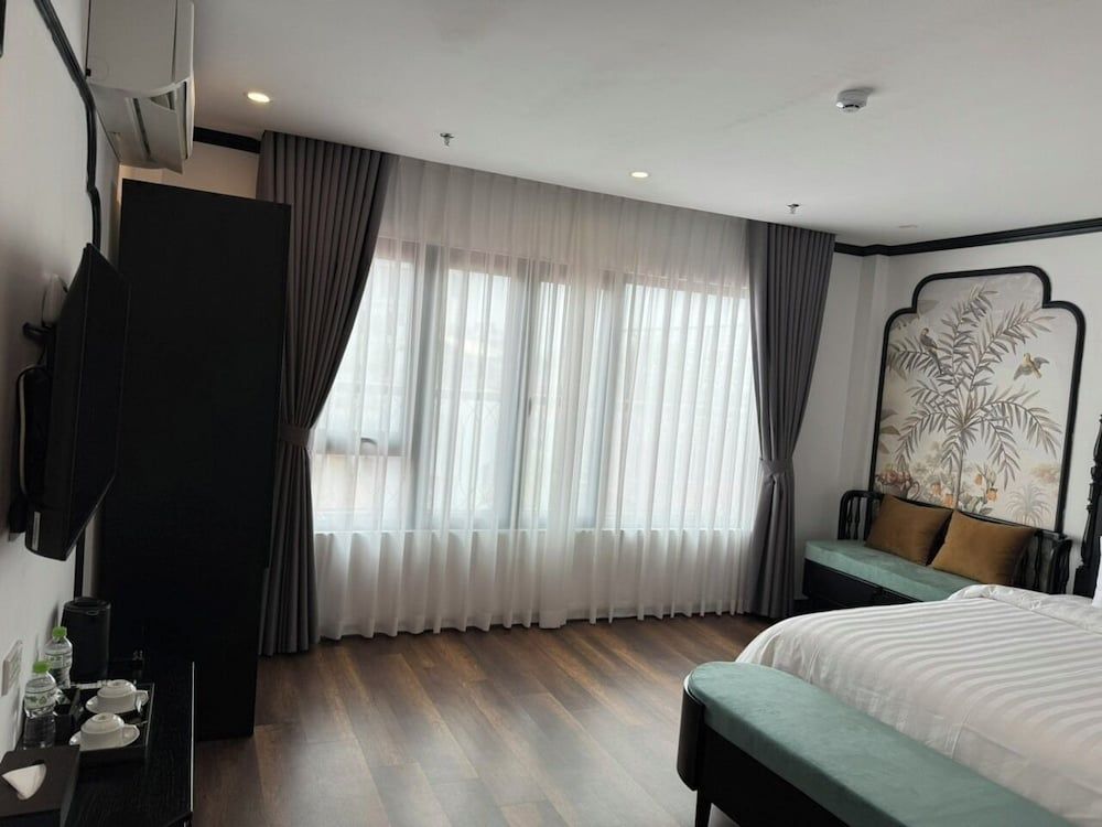 Aquarius Premium Hotel Premium Room, Bathtub, City View