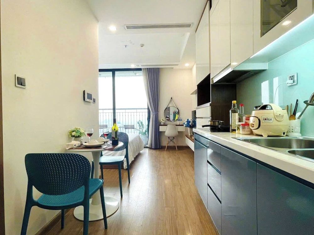 Vinhomes Green Bay-Studio Apartment Deluxe Apartment 12