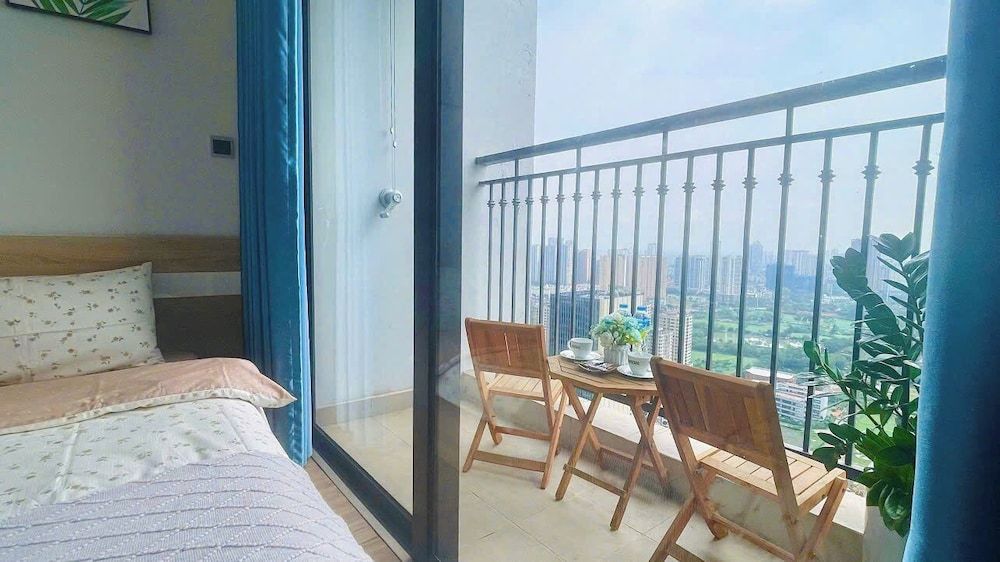 Vinhomes Green Bay-Studio Apartment Deluxe Apartment 9