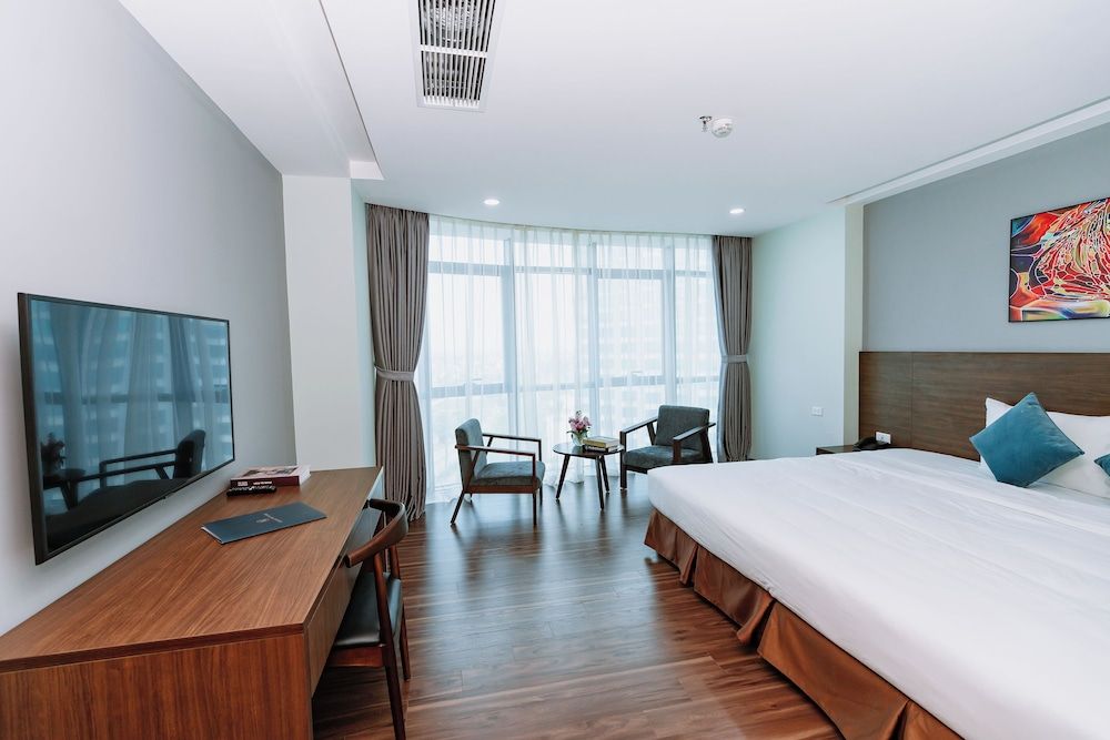 Deluxe Room, Lake View