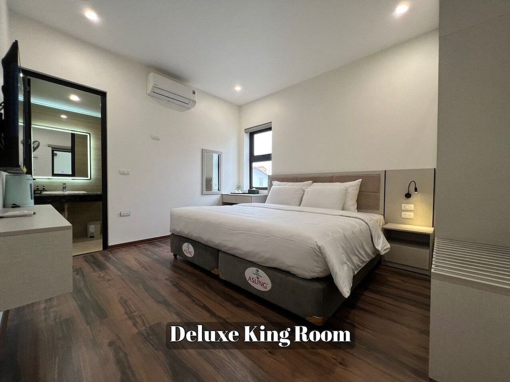 Deluxe Room, 1 King Bed
