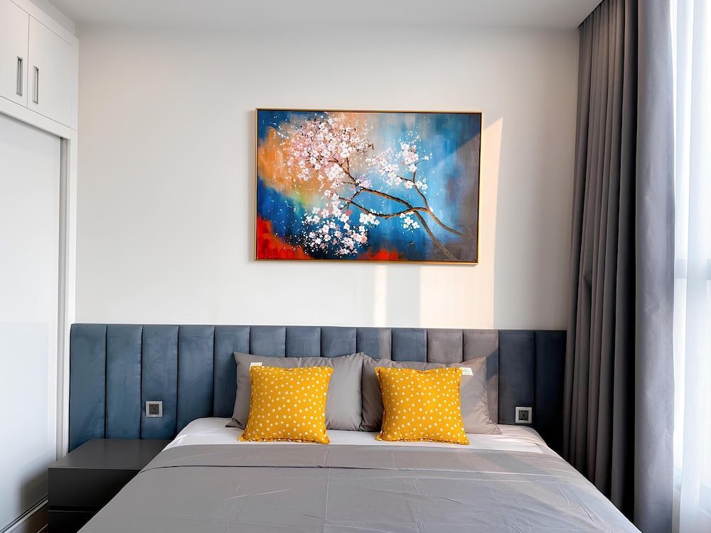 Business Apartment, City View