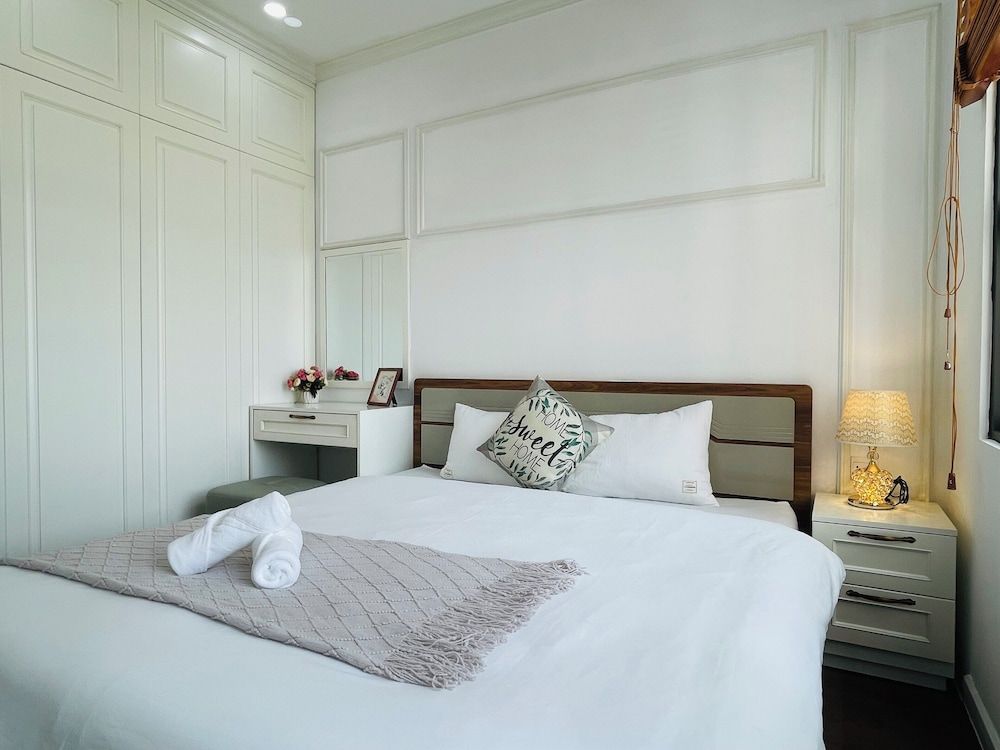 Vinhomes D'Capitale - Luna's House Apartment, 2 Bedrooms, City View 3