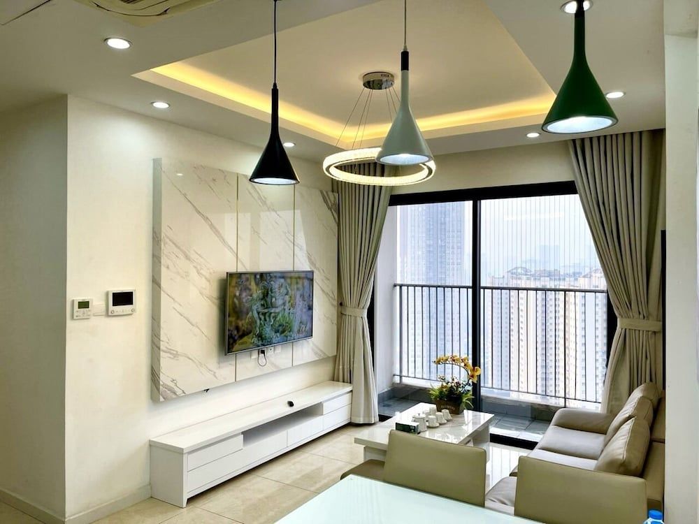 Vinhomes D'Capitale - Luna's House Deluxe Apartment 17