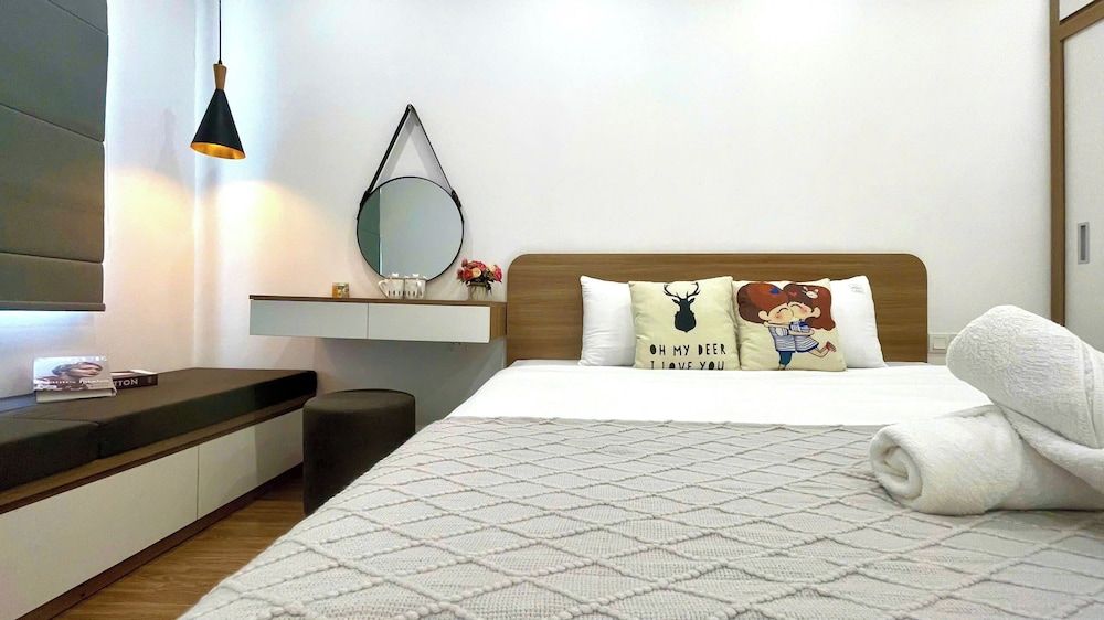Vinhomes D'Capitale - Luna's House Honeymoon Apartment 3