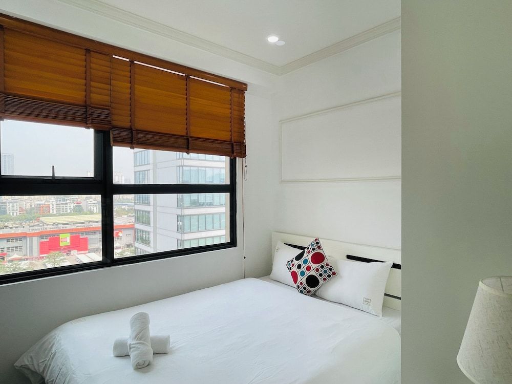 Vinhomes D'Capitale - Luna's House Apartment, 2 Bedrooms, City View 6