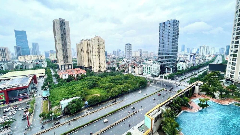 Vinhomes D'Capitale - Luna's House Deluxe Apartment 11