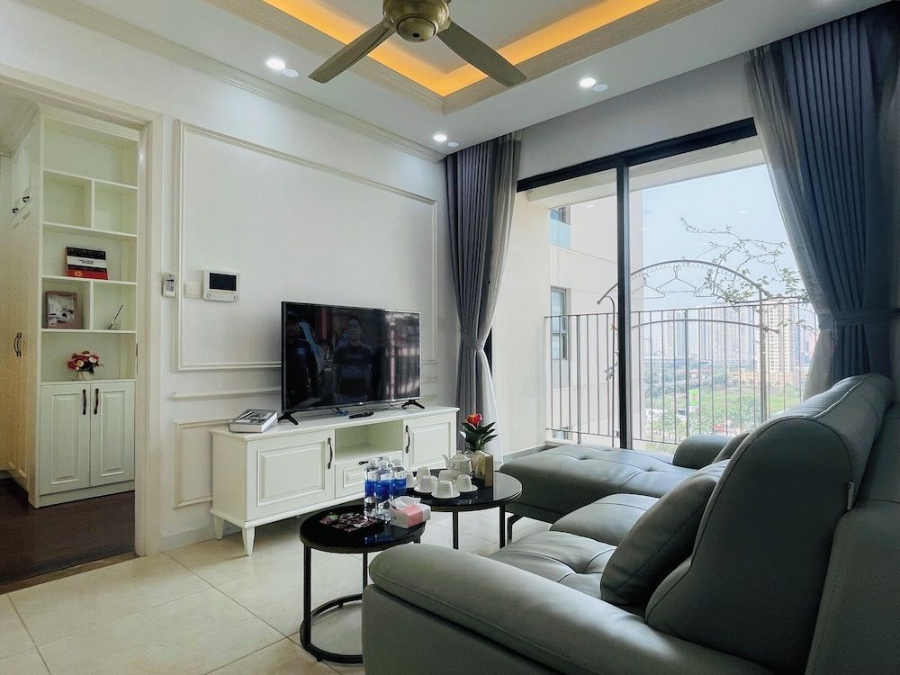 Vinhomes D'Capitale - Luna's House Apartment, 2 Bedrooms, City View 13