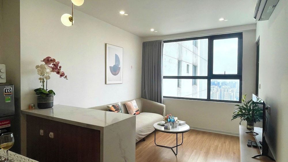 Vinhomes D'Capitale - Luna's House Honeymoon Apartment 16