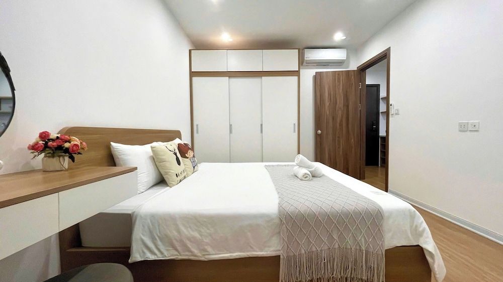 Vinhomes D'Capitale - Luna's House Honeymoon Apartment 8