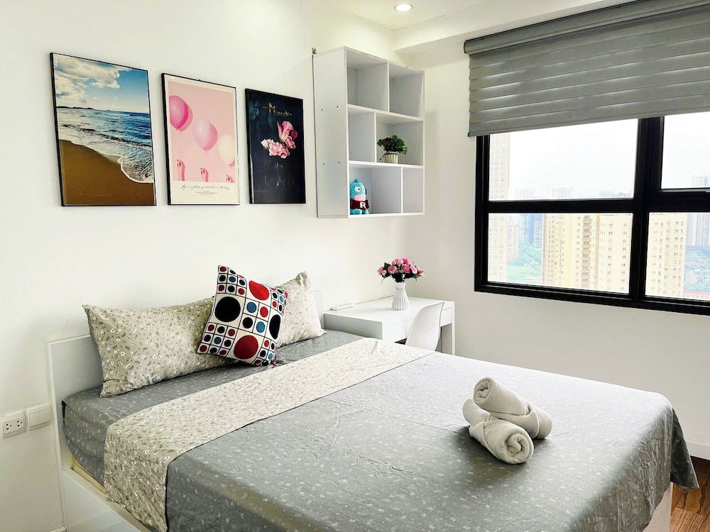 Vinhomes D'Capitale - Luna's House Deluxe Apartment 9