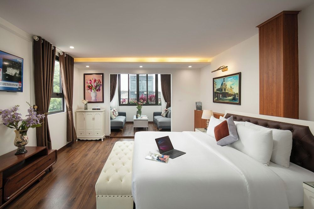 Presidential Suite, 1 Bedroom, Non Smoking, City View