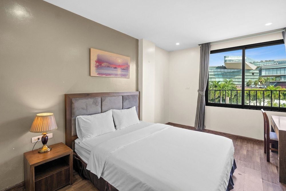 Senior Double Room, City View