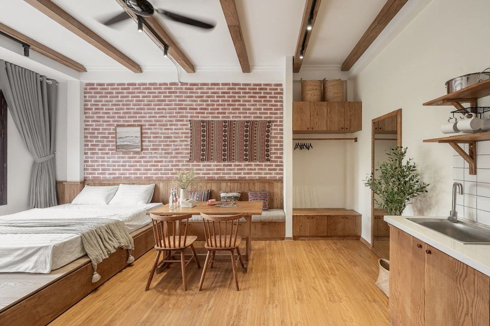 UNIQUE Creative - Wooden Design - Rooftop Jacuzzi