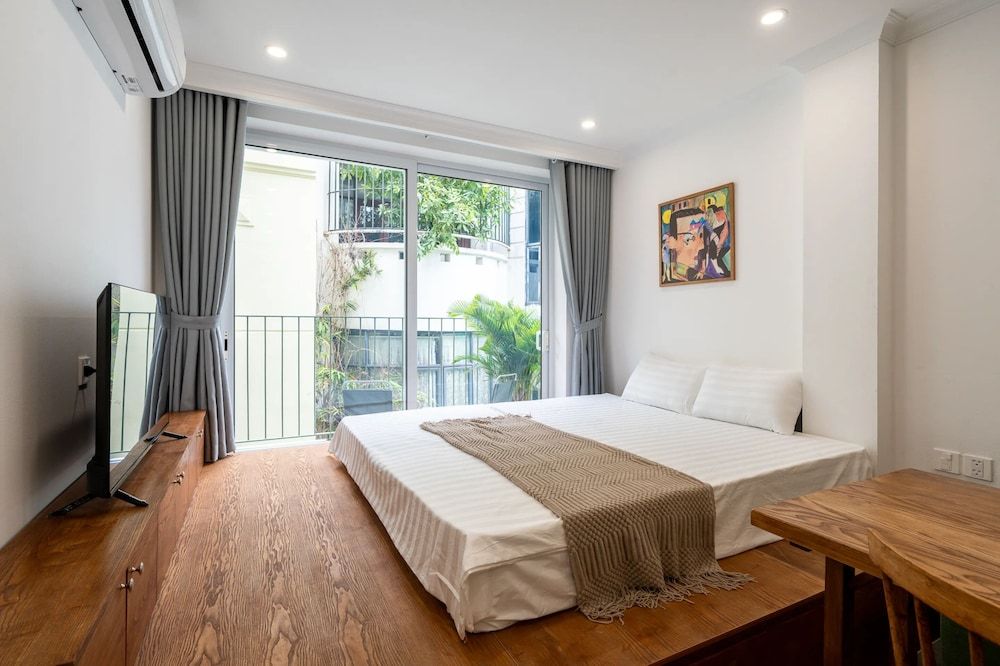 Apartment, Multiple Bedrooms