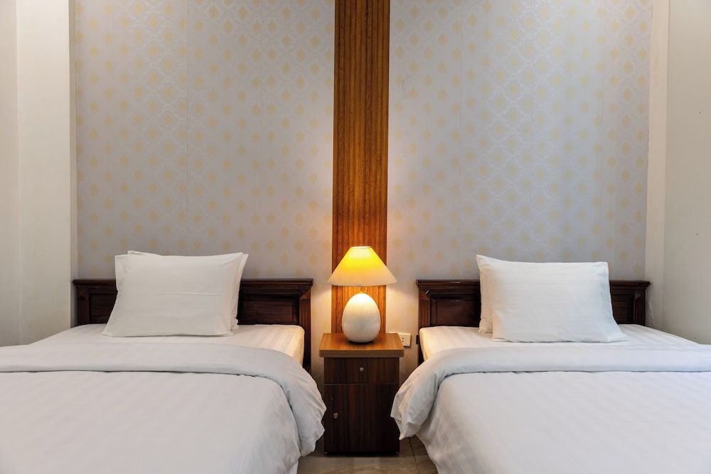 Deluxe Twin Room, City View
