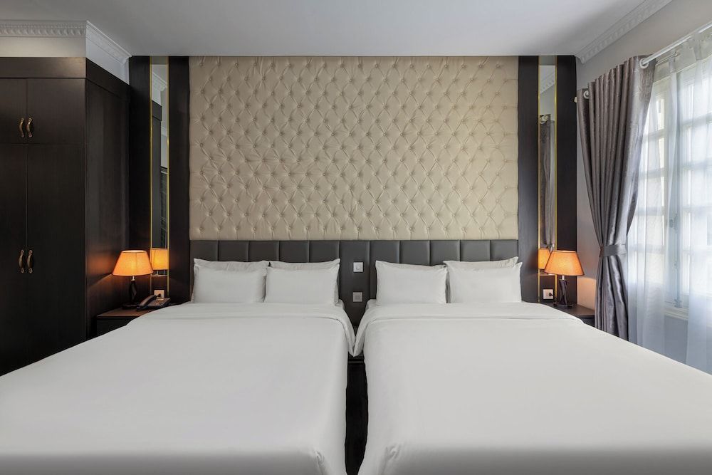Family Triple Room, City View