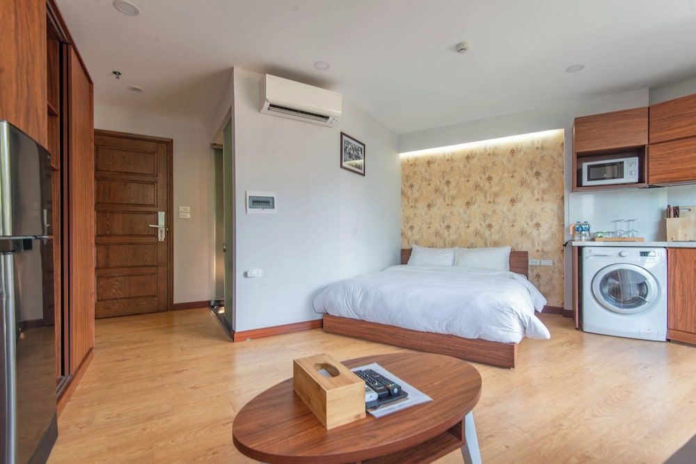 Executive Studio, City View