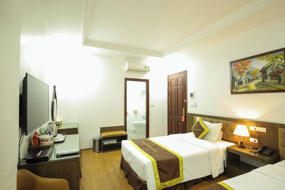 Deluxe Triple Room, Courtyard View