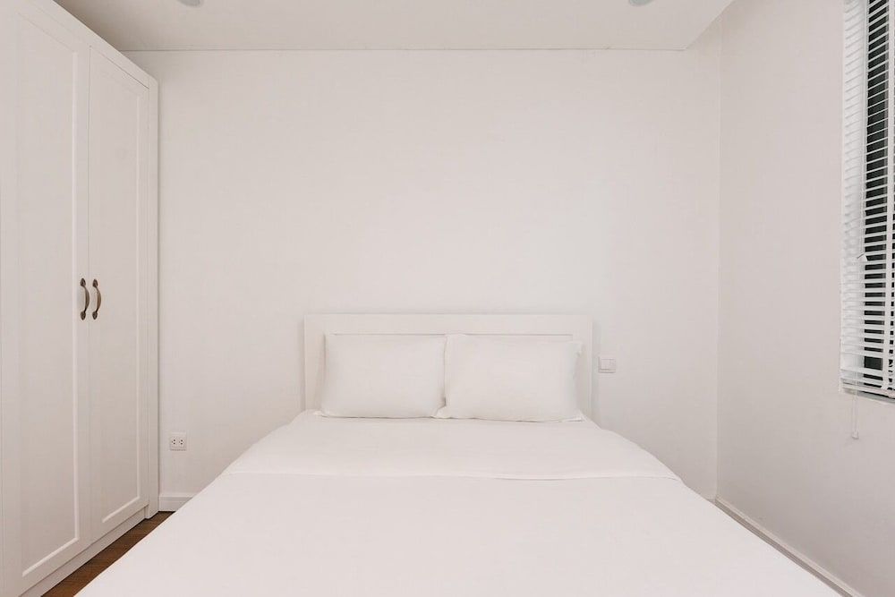 Luxury Apartment, City View