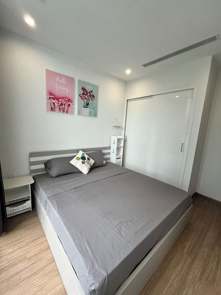 Asahi Luxstay Vinhomes Skylake APT 2br Standard Apartment, Balcony, City View 5