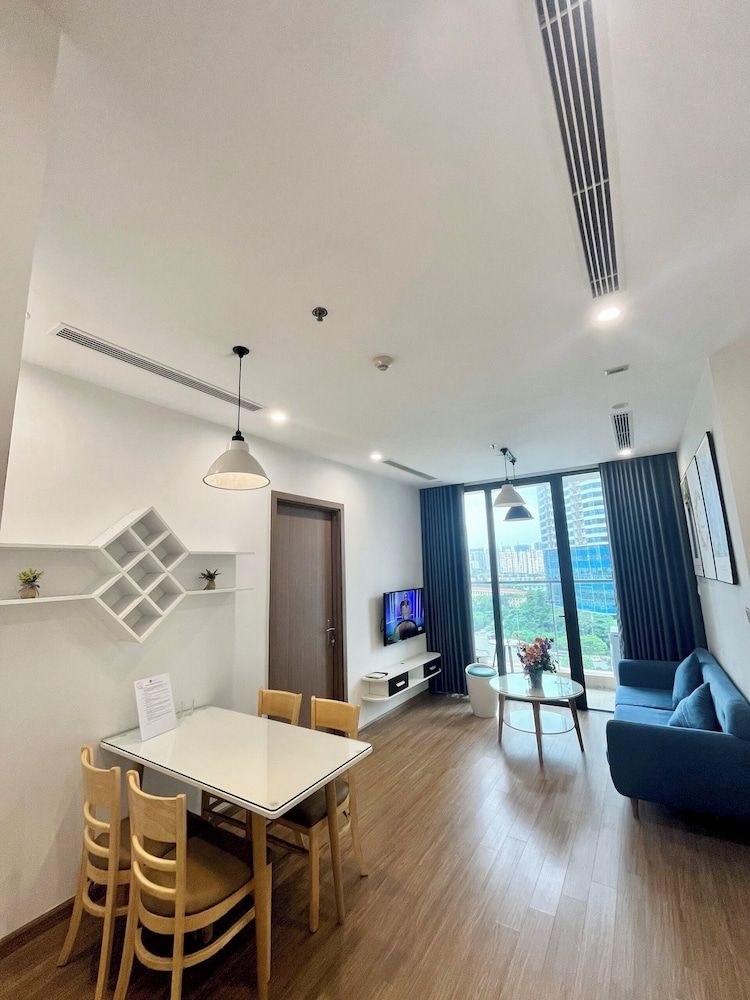 Asahi Luxstay Vinhomes Skylake APT 2br Standard Apartment, Balcony, City View 12
