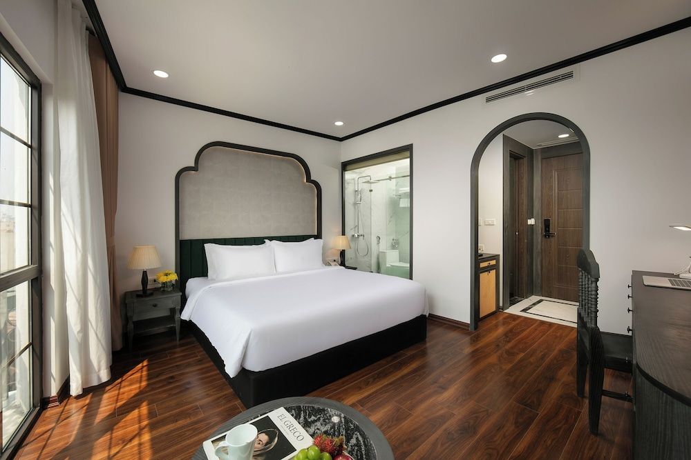 Deluxe Twin Room with Window