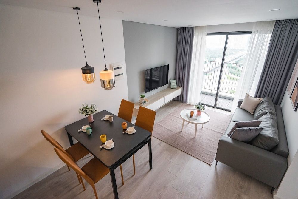 SOL - Vinhomes D'capital Basic Apartment 45